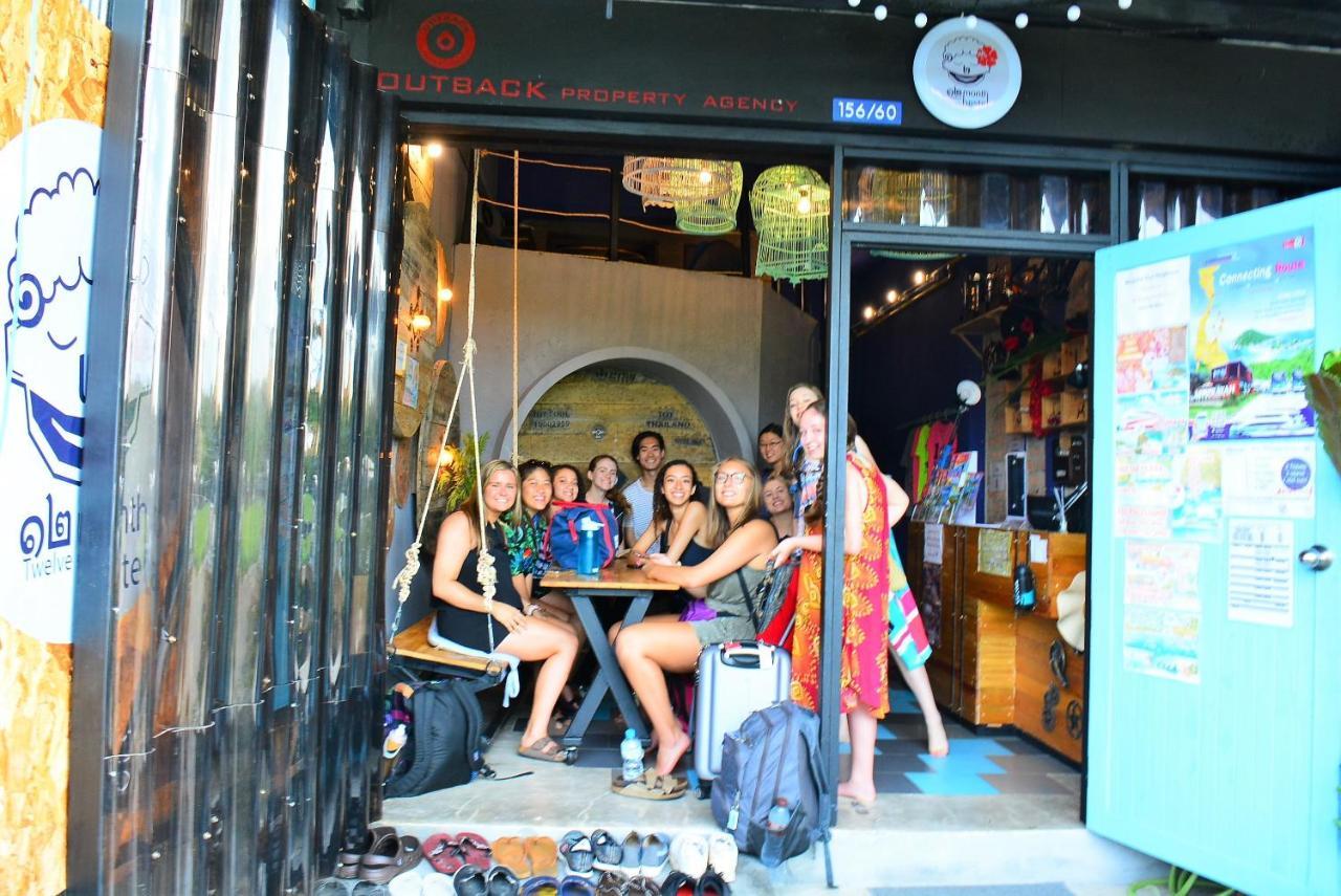 Phuket 12Month Hostel מראה חיצוני תמונה